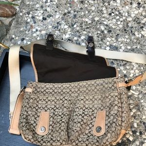 Messenger bag crossbody